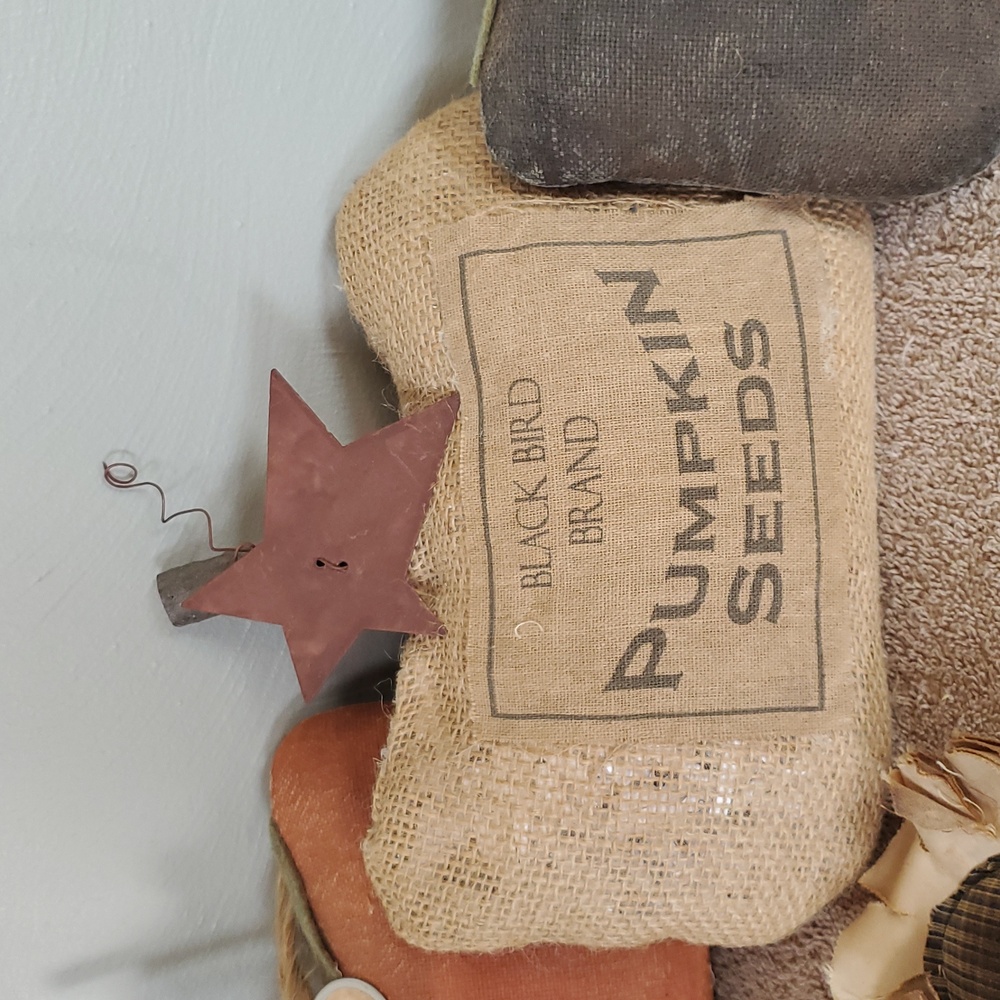 Rustic Pumpkin and Burlap Decor Set W/ Flowers - Picture 3 of 5